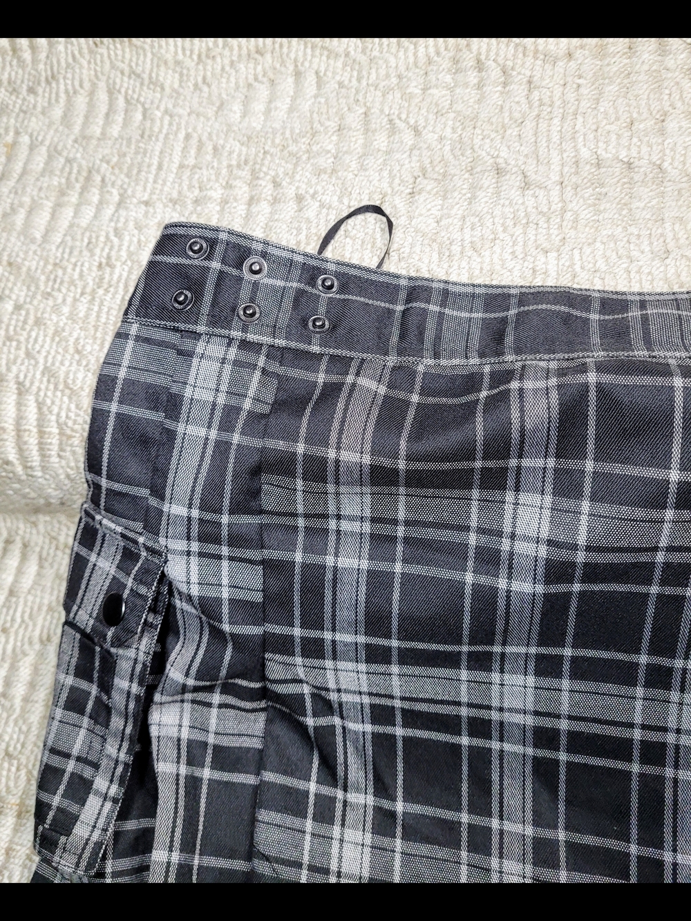 Scarlet Darkness Black & Gray Plaid Cargo Kilt Skirt - Goth / Grunge - Medium - Picture 16 of 16